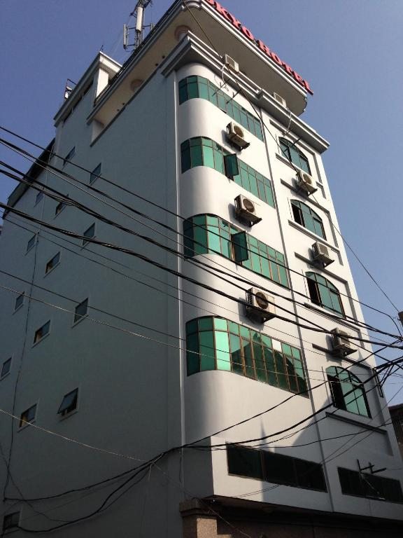 Hotel Tokyo 1, Винь