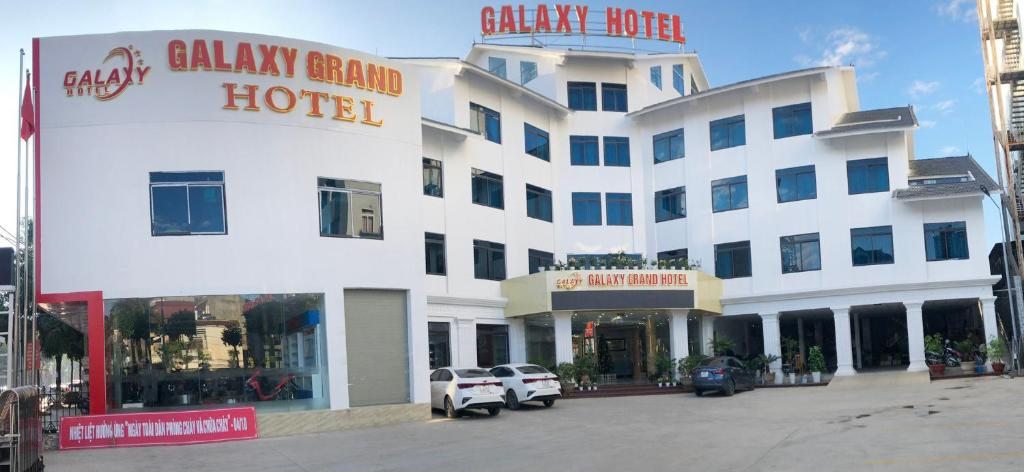 Galaxy Grand Hotel, Шонла