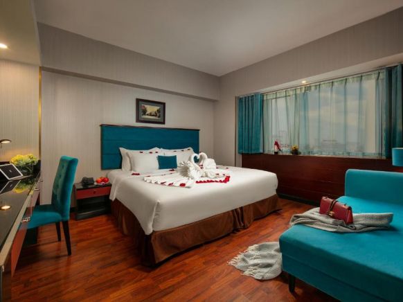 Ja Cosmo Hotel and Spa