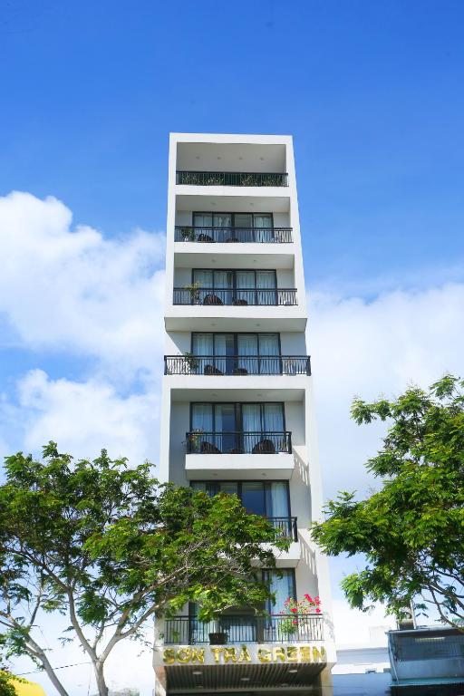 Son Tra Green Hotel & Apartment, Дананг