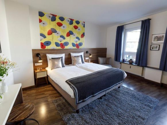 Koncept Hotel zum kostbaren Blut