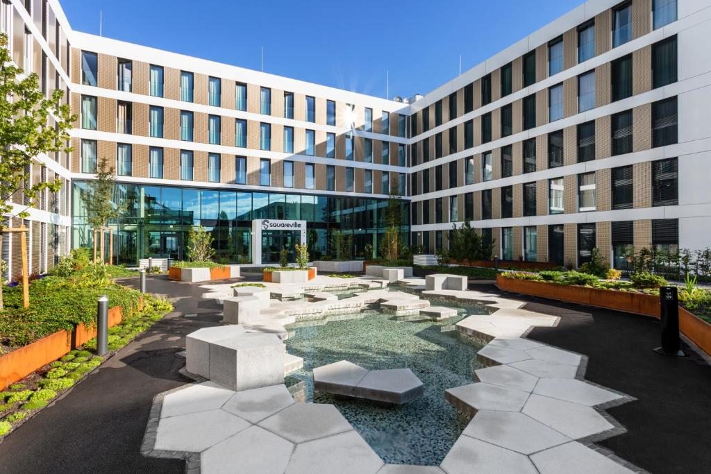 SQUAREVILLE München West, Мюнхен