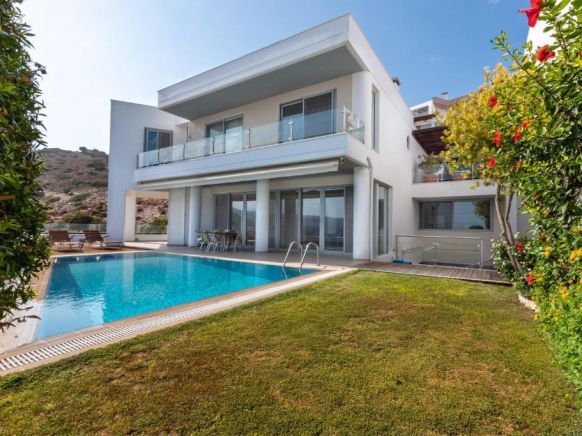 Blue Oasis Luxury Villa