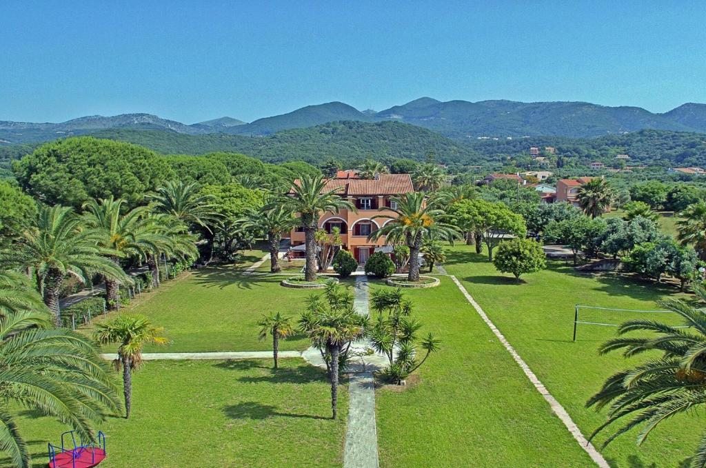 Villa Pami, Альмирос-Бич