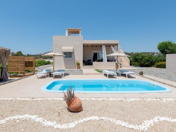 Gennadi Serenity House- beachfront villa with pool