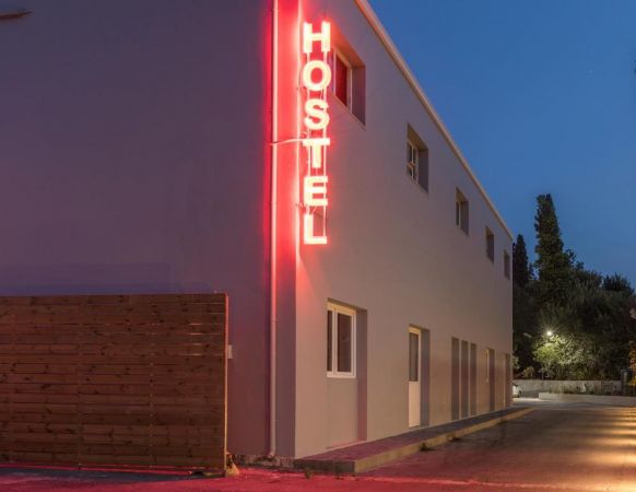 Local Hostel & Suites, Керкира