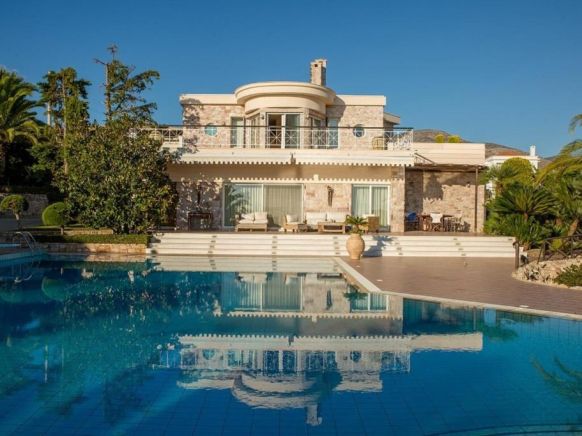 Beautiful pool Villa Sparta in Lagonissi, Athens, Лагонисси