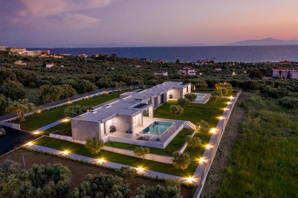 Merelia Luxury Villas - Halkidiki, Неа-Мудания