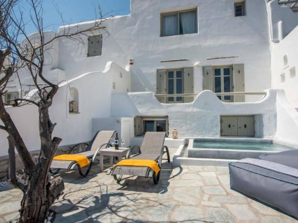 Villa Elpida · 3-bed villa with stunning sea views, plunge pool