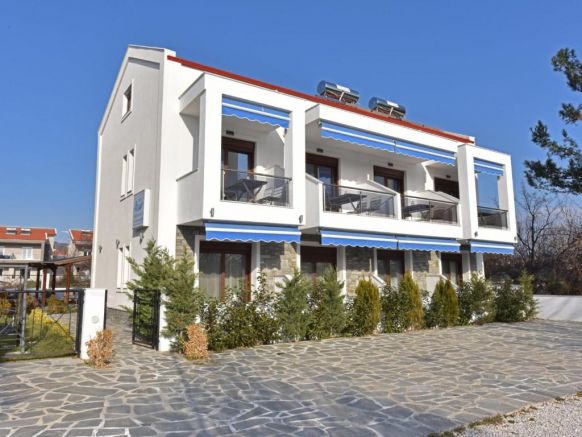 Azur Apartments - Nikiti Halkidiki