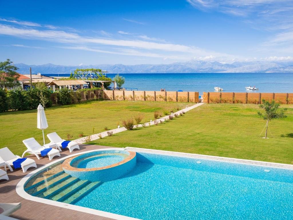 Luxury Villa Hera - Beachfront, Рода