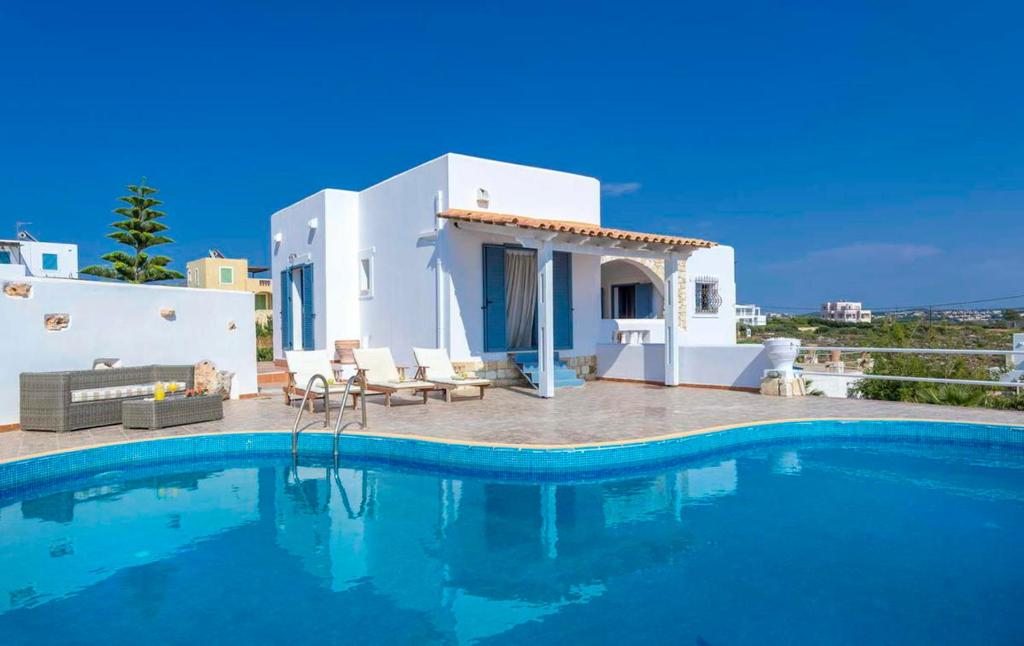 Cozy villa Irida with Private pool, near Beach, Ставрос (Крит), Крит
