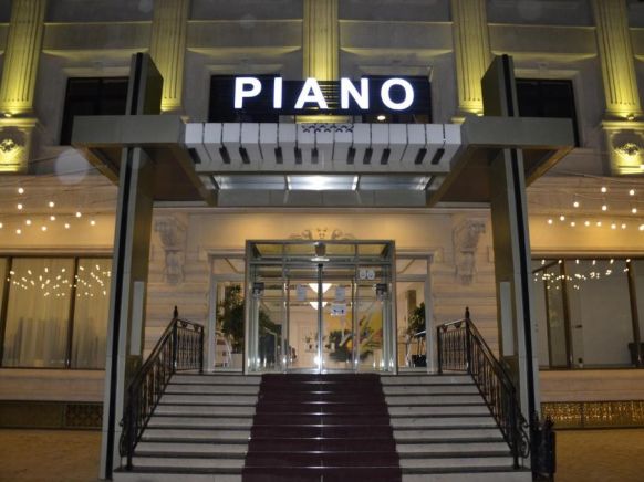 Piano Hotel Baku, Баку