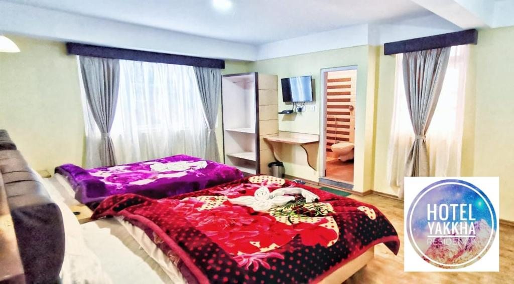 Hotel yakkha residency with restaurant, Дарджилинг