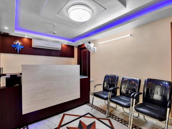 Vaccinated Staff- Capital O 80752 Imperial Plaza Guest House