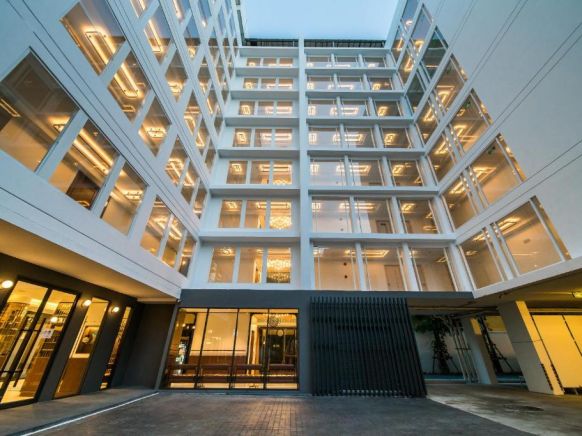 Отель At Mind Executive Suites