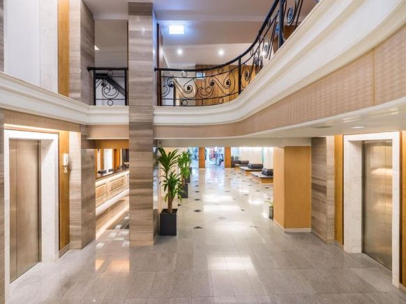 Отель Dang Derm in The Park