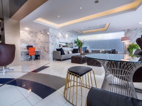 Отель Cubic Pratunam