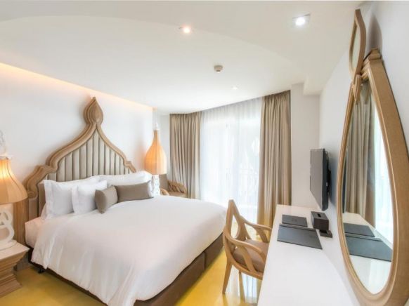 Отель Anajak Bangkok