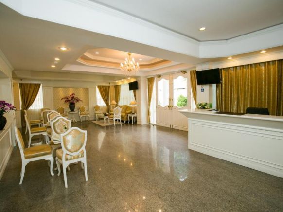 Le Paradis Bangkok Hotel & Residence, Бангкок