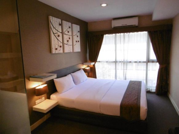 Отель The Green Bells