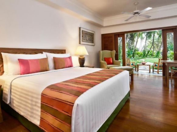 Anantara Siam Bangkok Hotel