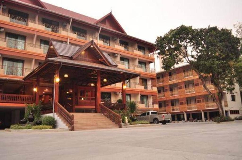 Отель Baankhun Chiang Mai, Чиангмай