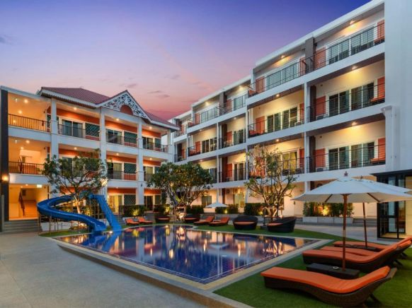 Отель FX Hotel Pattaya