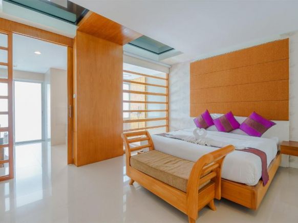 Royal Beach View, Паттайя