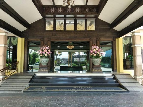 Отель Ruean Phae Royal Park, Пхитсанулок