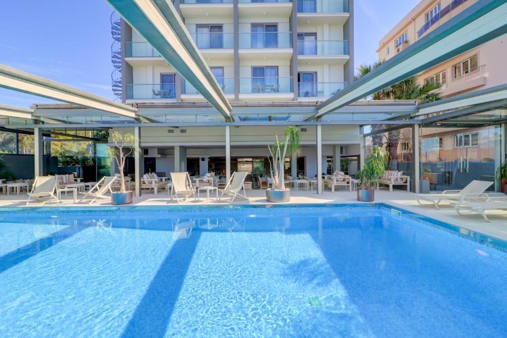Bomo Club Palace Hotel, Афины