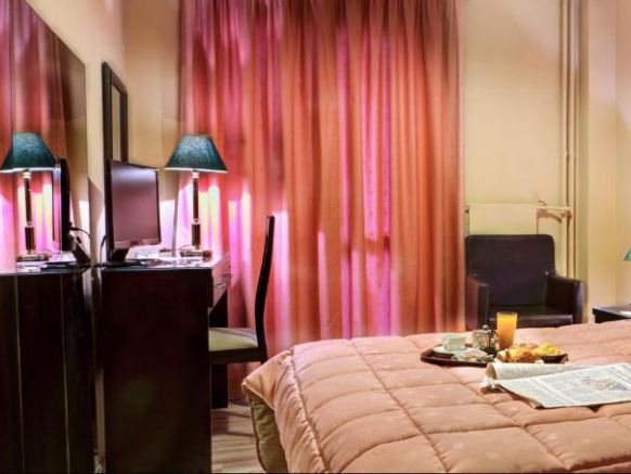Nicola Hotel