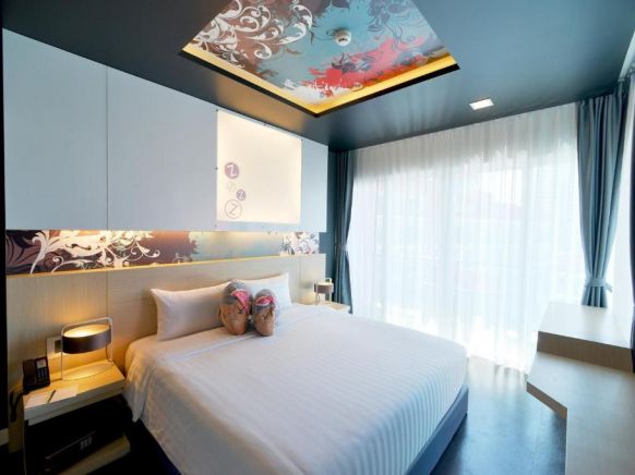 SLEEP WITH ME HOTEL design hotel @ patong