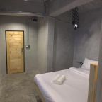 UdonBackpackers Beds and Cafe