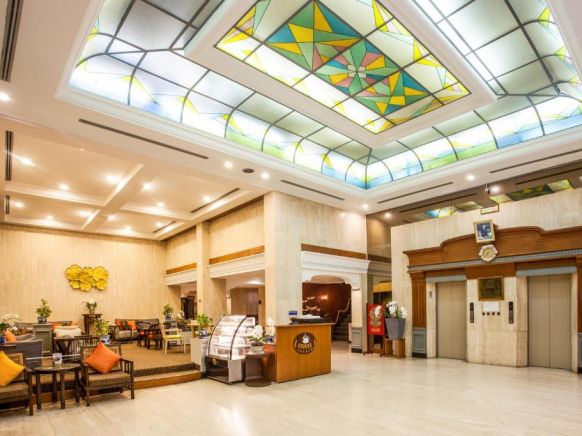 Отель Phuket Merlin, Пхукет