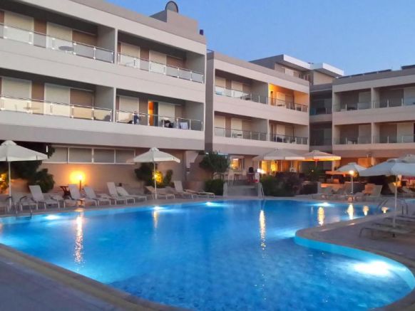 Agela Hotel & Apartments