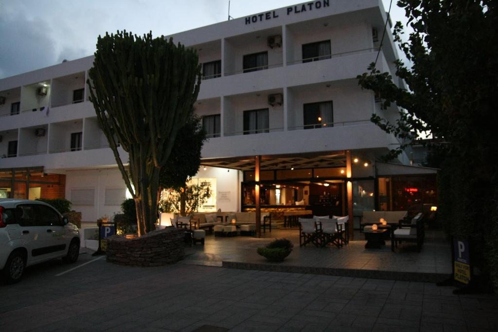 Hotel Platon, Фалираки