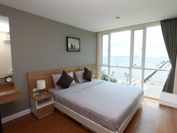 BBG Seaside Luxurious Service Apartment, Чонбури