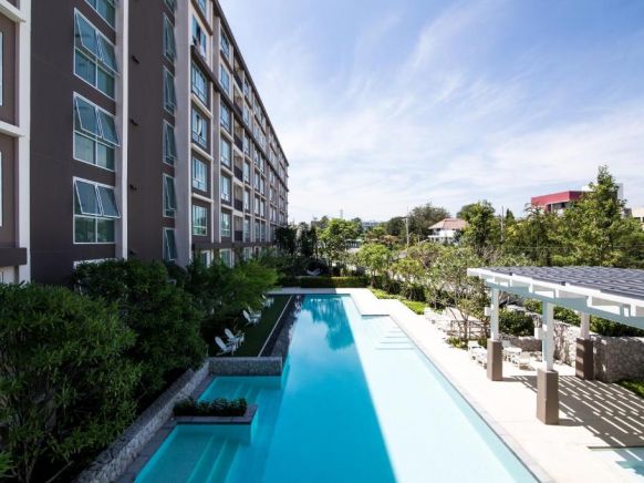 First Choice Suites by the Sea