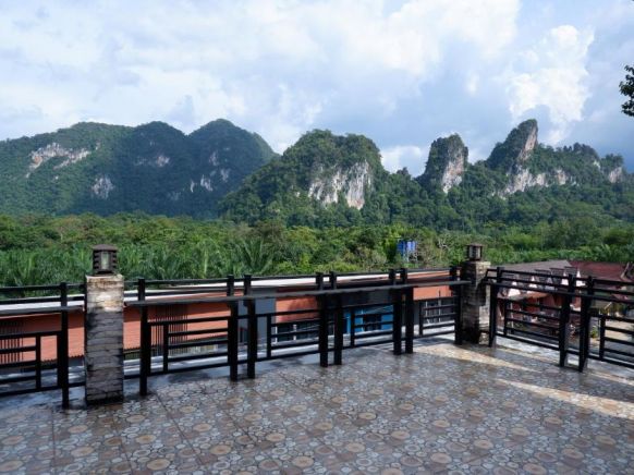 Отель Khao Sok Nature Place
