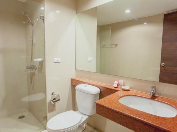 Отель Eastiny Resort & Spa