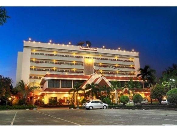 Отель Maeyom Palace Hotel, Пхрэ