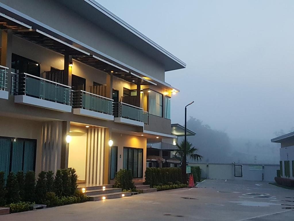 Курортный отель Smile Resort Thungsong, Накхонситхаммарат