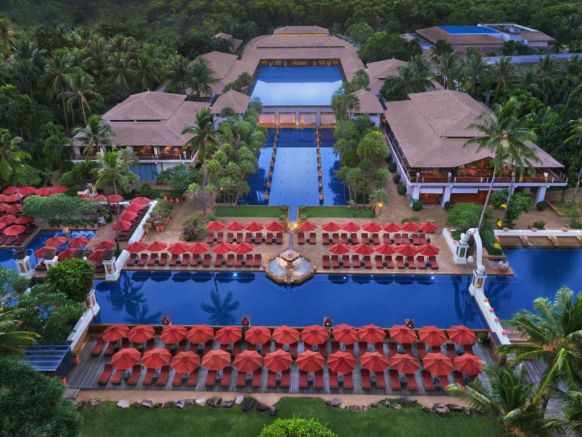 Курортный отель Marriott's Phuket Beach Club