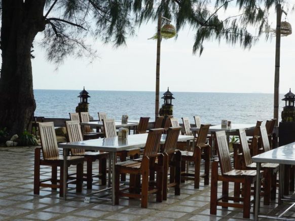 Курортный отель Andaman Beach Resort Koh Jum