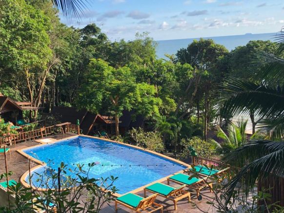 Курортный отель Tingrai Bay Resort, Кох-Юм