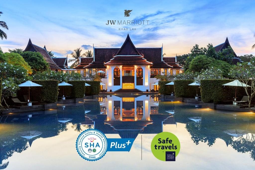 Курортный отель JW Marriott Khao Lak Resort and Spa, Кхаулак