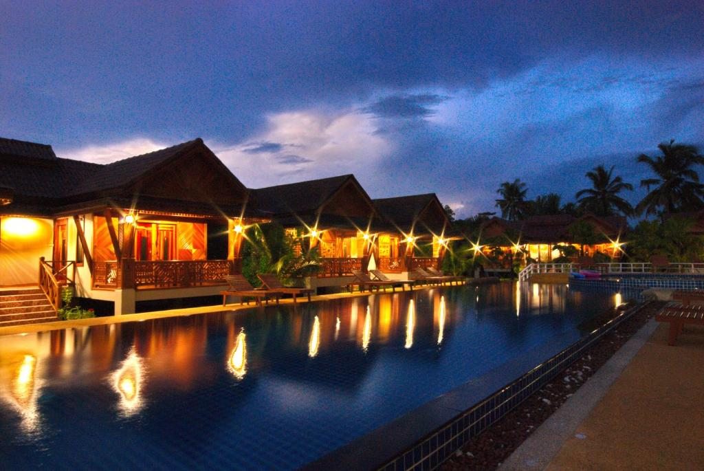 Курортный отель Sangsawan Palace Khaolak Resort, Кхаулак
