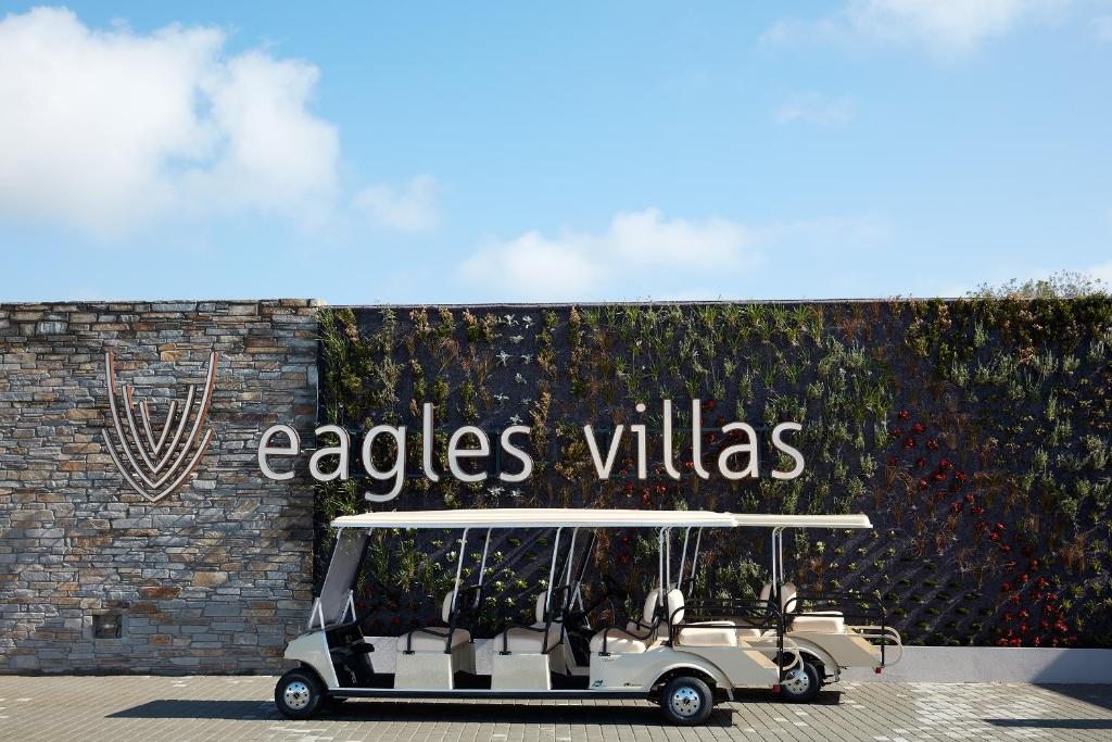 Eagles Villas, Уранополис