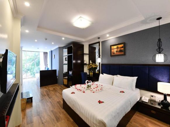 Bella Rosa Trendy Hotel